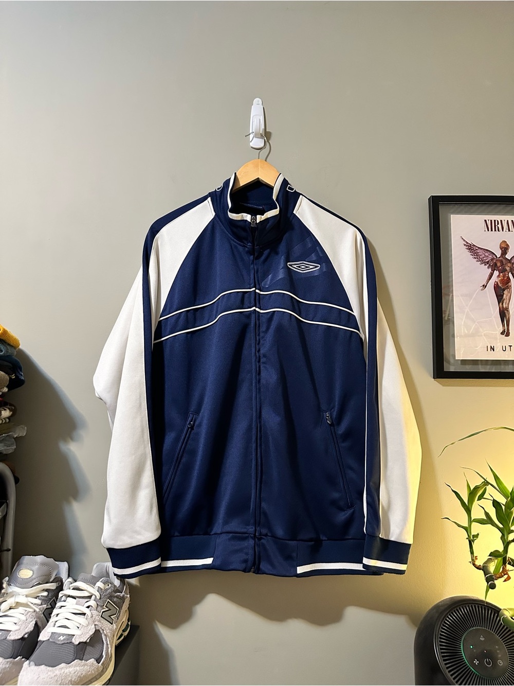 Vintage Umbro Navy and White Contrasting Track Jacket - Men
